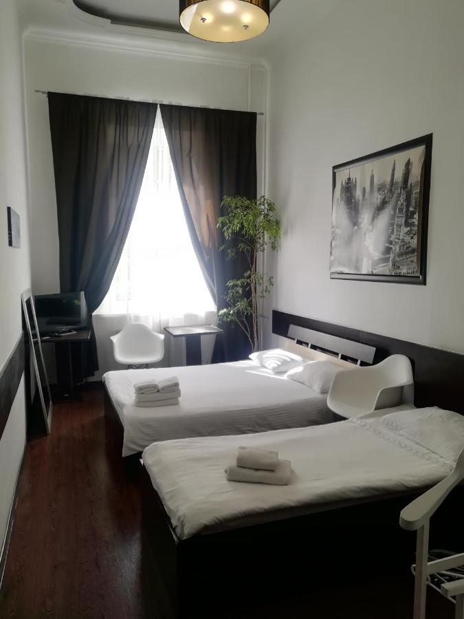 Hotel Reno On Deribasovskaya Odessa Buitenkant foto